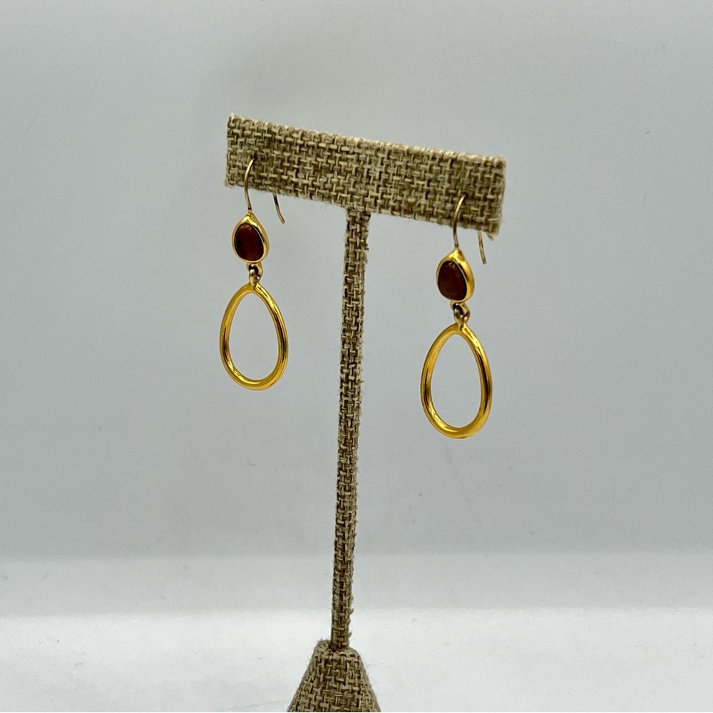 Vintage MONET gold tone pierced dangles tigers eye loop earrings - Picture 4 of 6